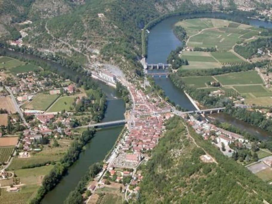 Casa de Férias Tour Du Rocher Luzech